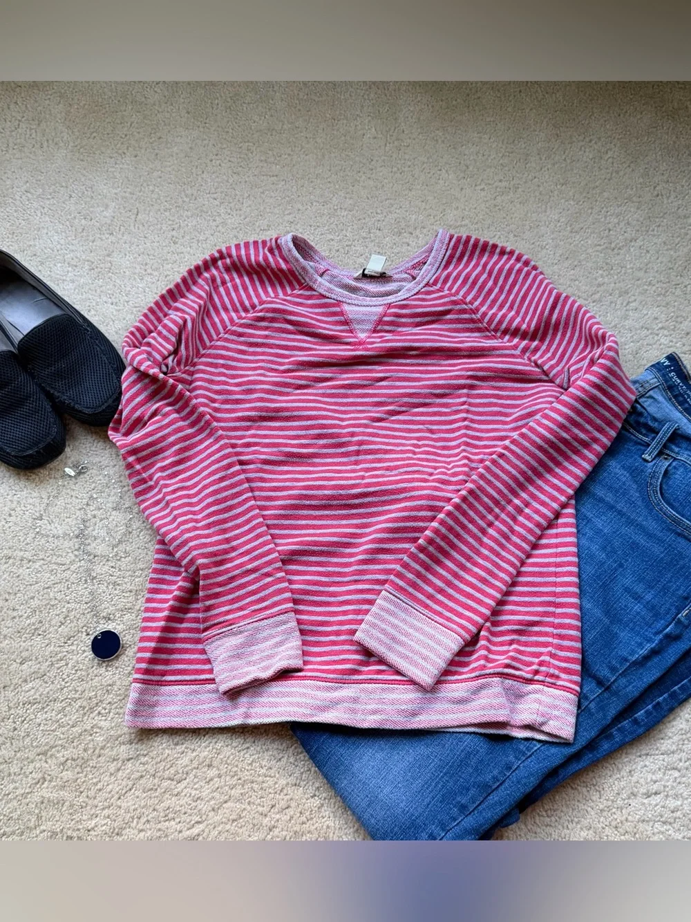 G.H. Bass Women’s Gray & Red Striped Sweatshirt - Size S - EUC - Cotton Blend
